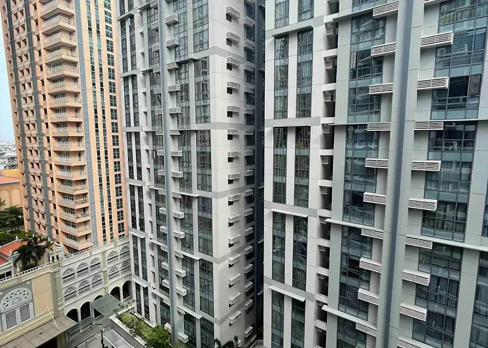 Bgc In Mckinley Hill With Washer And With Views Apartahotel Manila